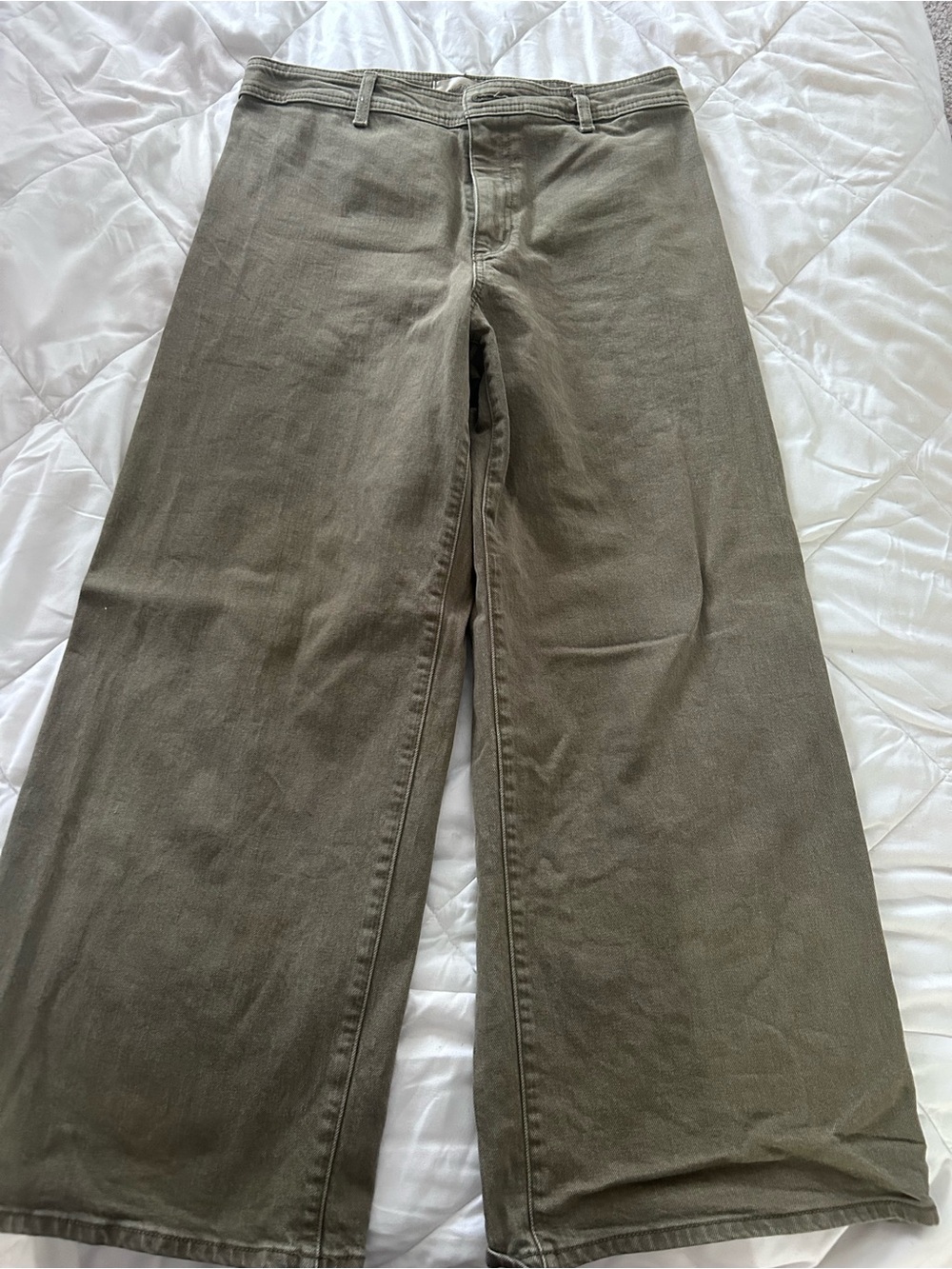 Universal Thread Olive Green Wide-Leg Jeans